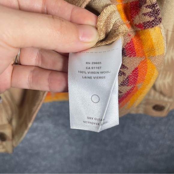 Pendleton Jacquard Barn Jacket Women’s XL 100% Wool Shacket Aztec Yellowstone - Picture 13 of 14